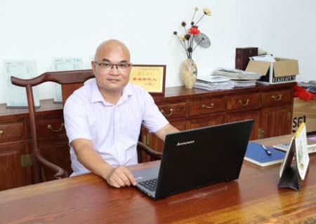 某某滅火器廠家
